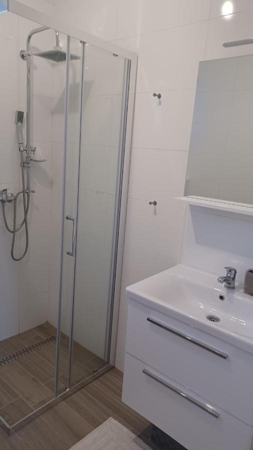Siritovci Olive Tree House With Jacuzzi, Wifi And 40M2 Poolヴィラ エクステリア 写真